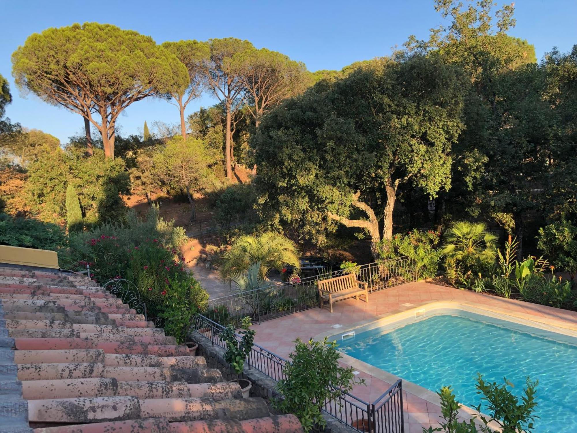 Sous Les Pins Parasols Vidauban Exterior photo