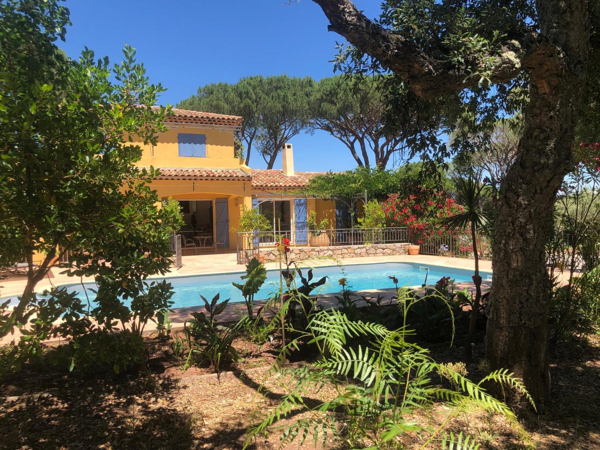 Sous Les Pins Parasols Vidauban Exterior photo